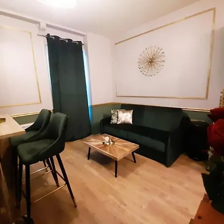 Guernica Montmartre Apartment